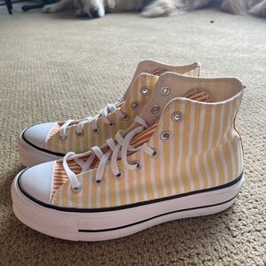 Women’s striped converse